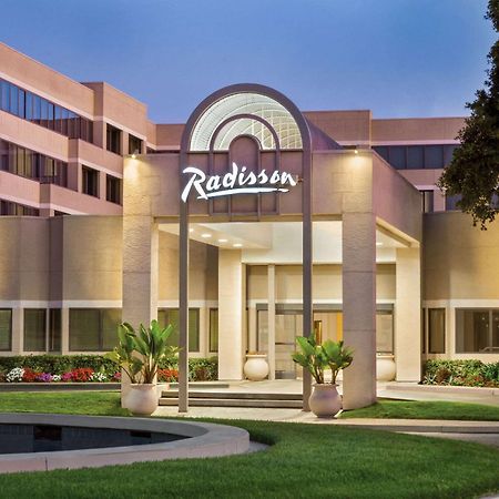 Radisson Hotel Sunnyvale - Silicon Valley エクステリア 写真